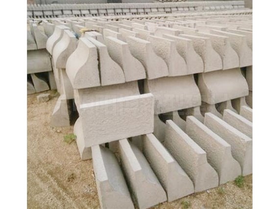 云南混凝土路沿石的施工工藝需要注意哪些細(xì)節(jié)？